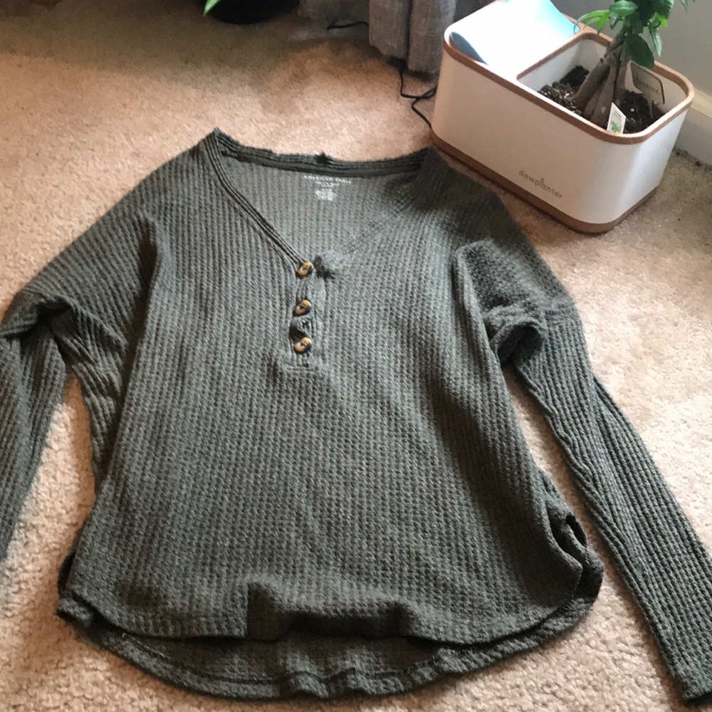 American eagle sweater